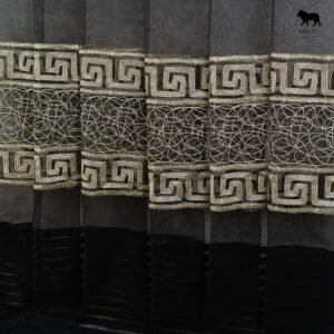 جبير بلاك فرزاتشي مطرز