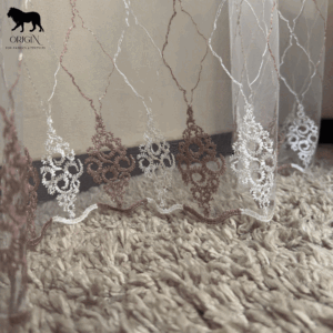 تل خفيف مطرز _ اوف وايت في كشمير